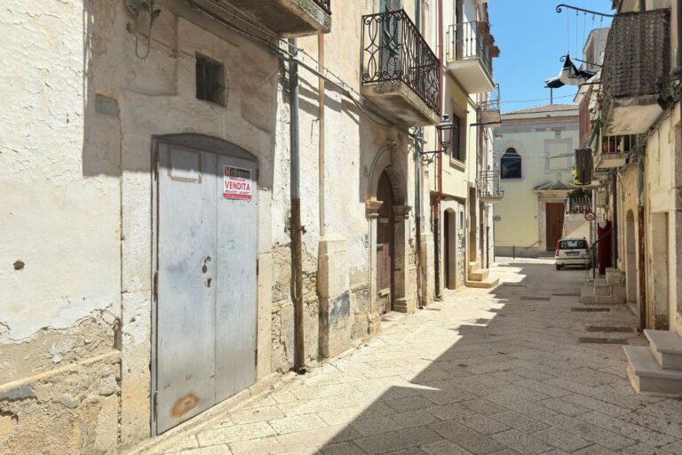 via prof luigi carlo torelli - apricena - agenzia mediazioni vendita case FOGGIA 2025
