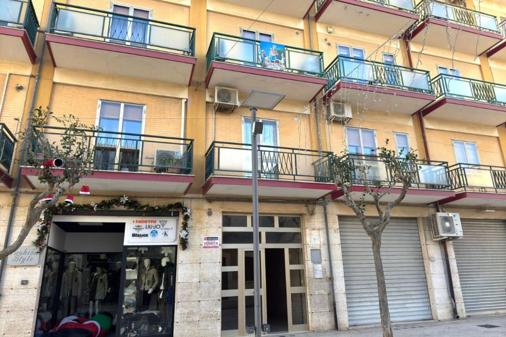 corso roma grattacielo - apricena - agenzia mediazioni FOGGIA 2025